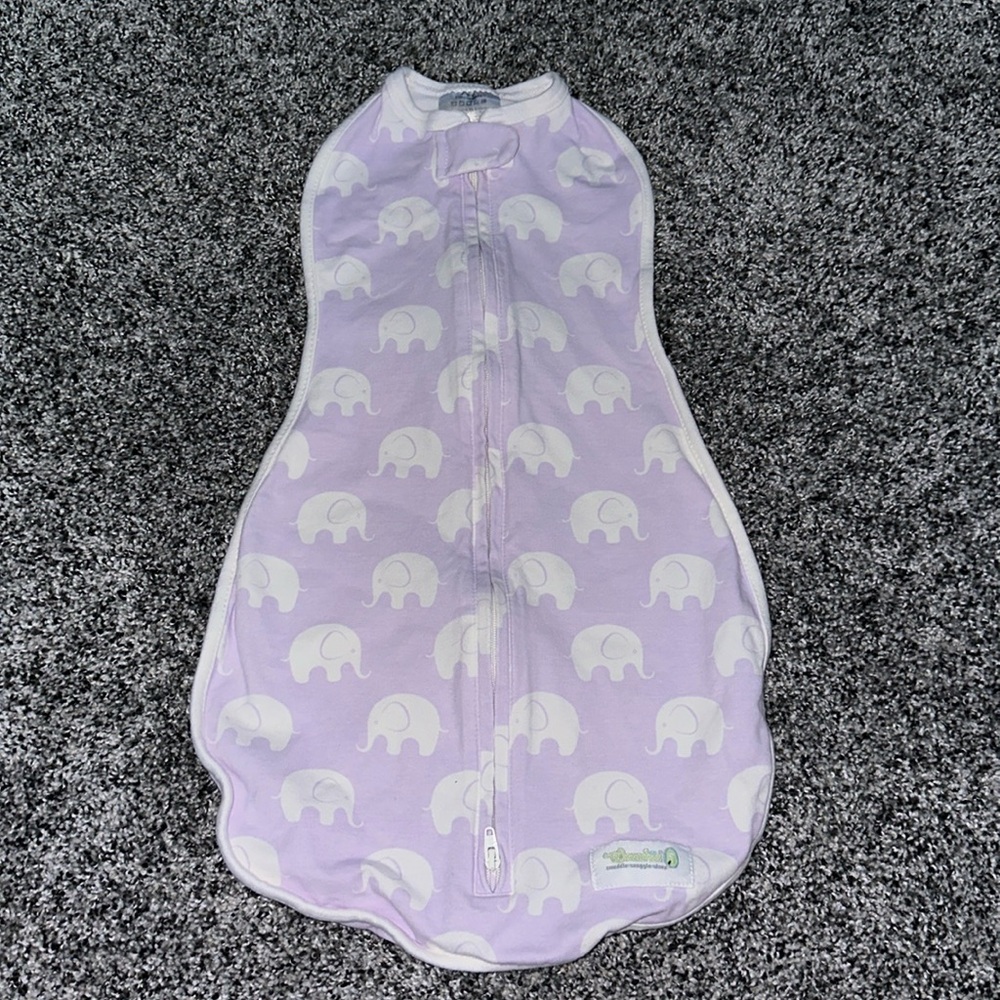 Woombie Original baby infant Swaddle  0-3 months 5-13 lbs Purple Elephant EUC
